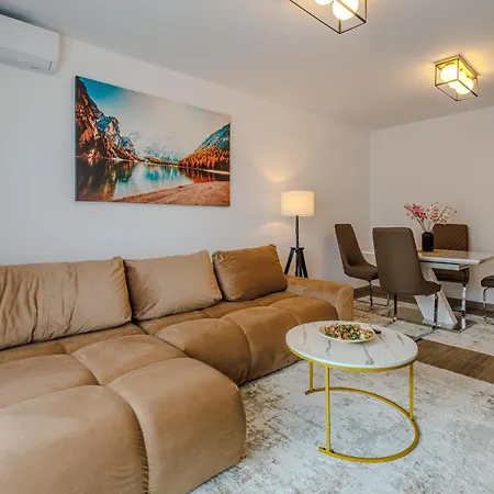 Ontop Apartamento Braşov